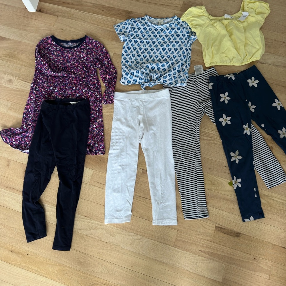 Spring summer clothes girls 5/6 . Old navy, gap, HM, crewcuts.